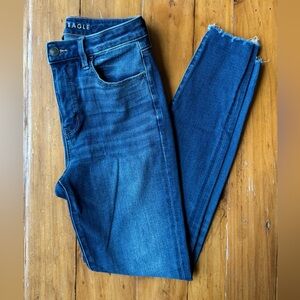 American Eagle Outfitters Medium Blue Skinny Jeans Size 4